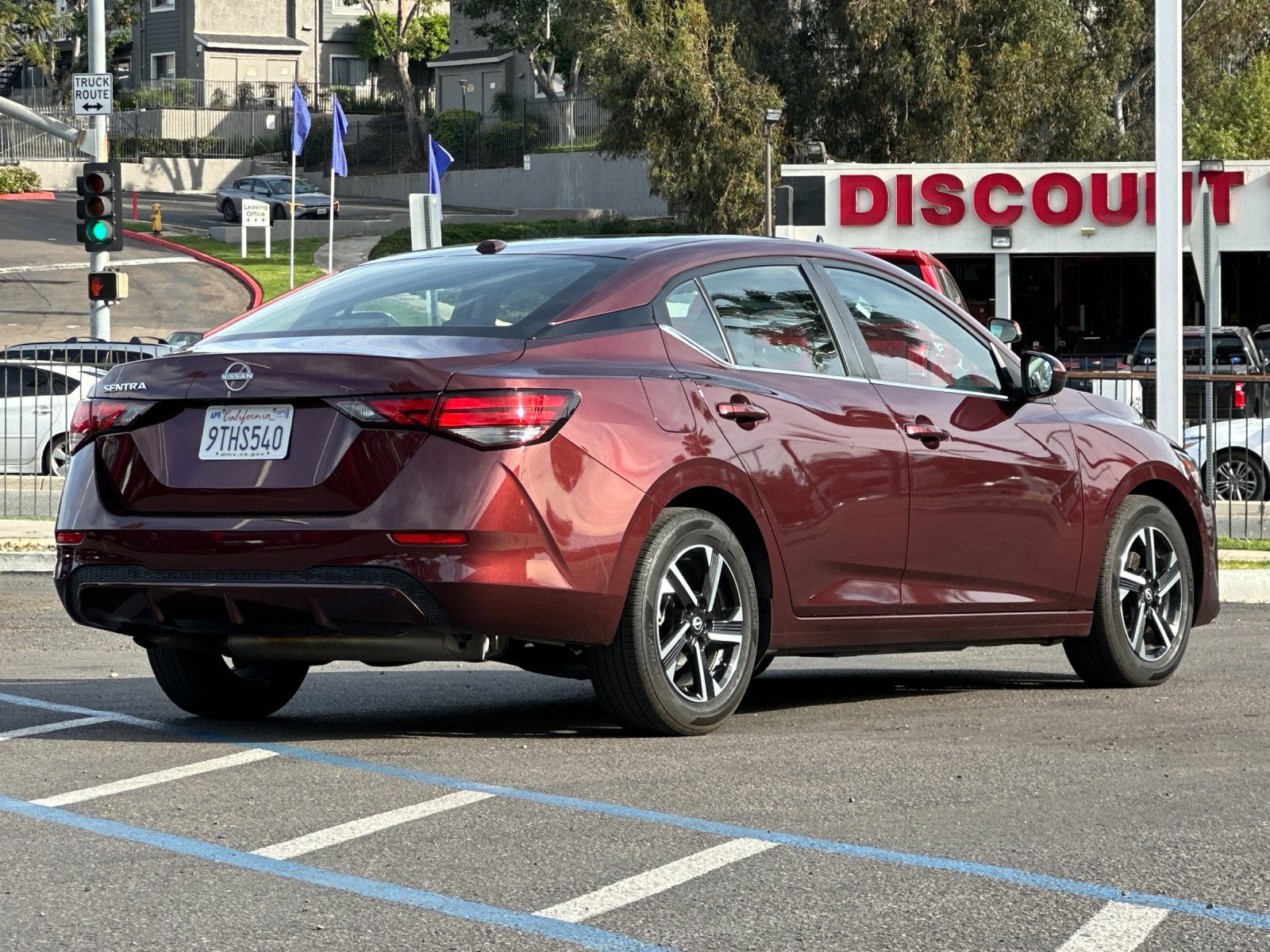 Used 2025 Nissan Sentra SV image 5
