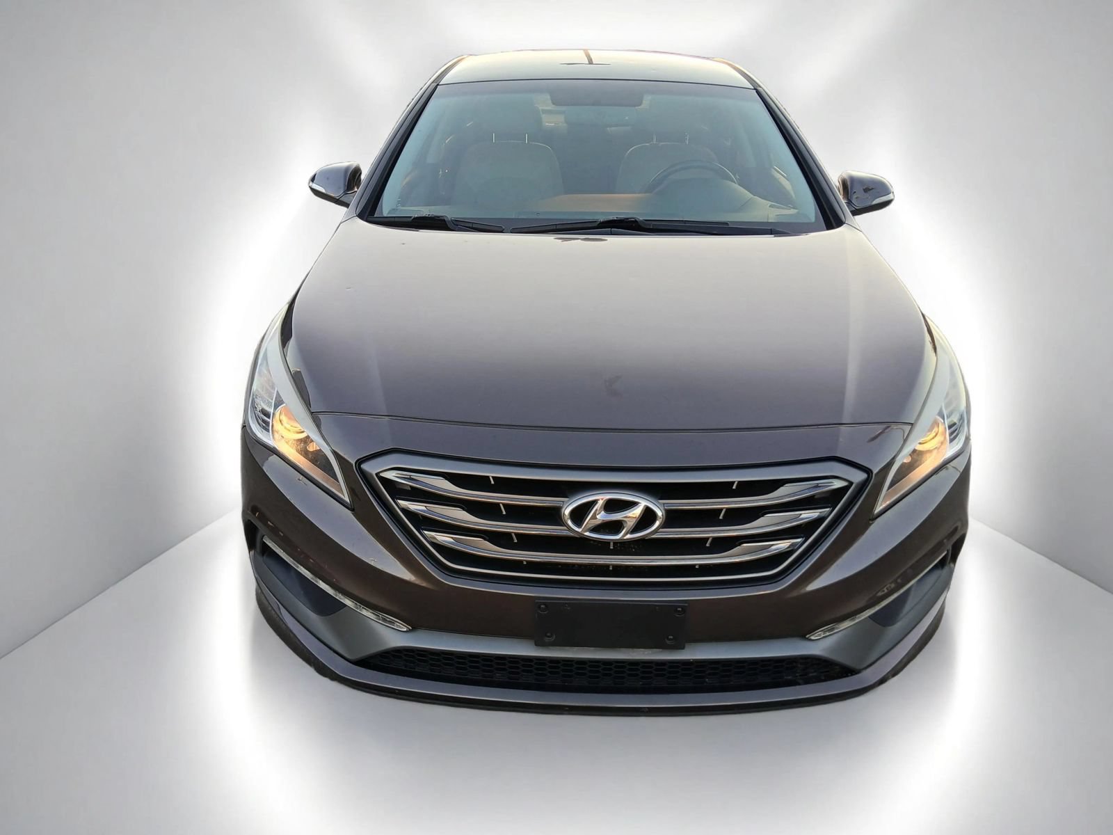 Used 2015 Hyundai Sonata Sport w/ Option Group 04 FWD image 3