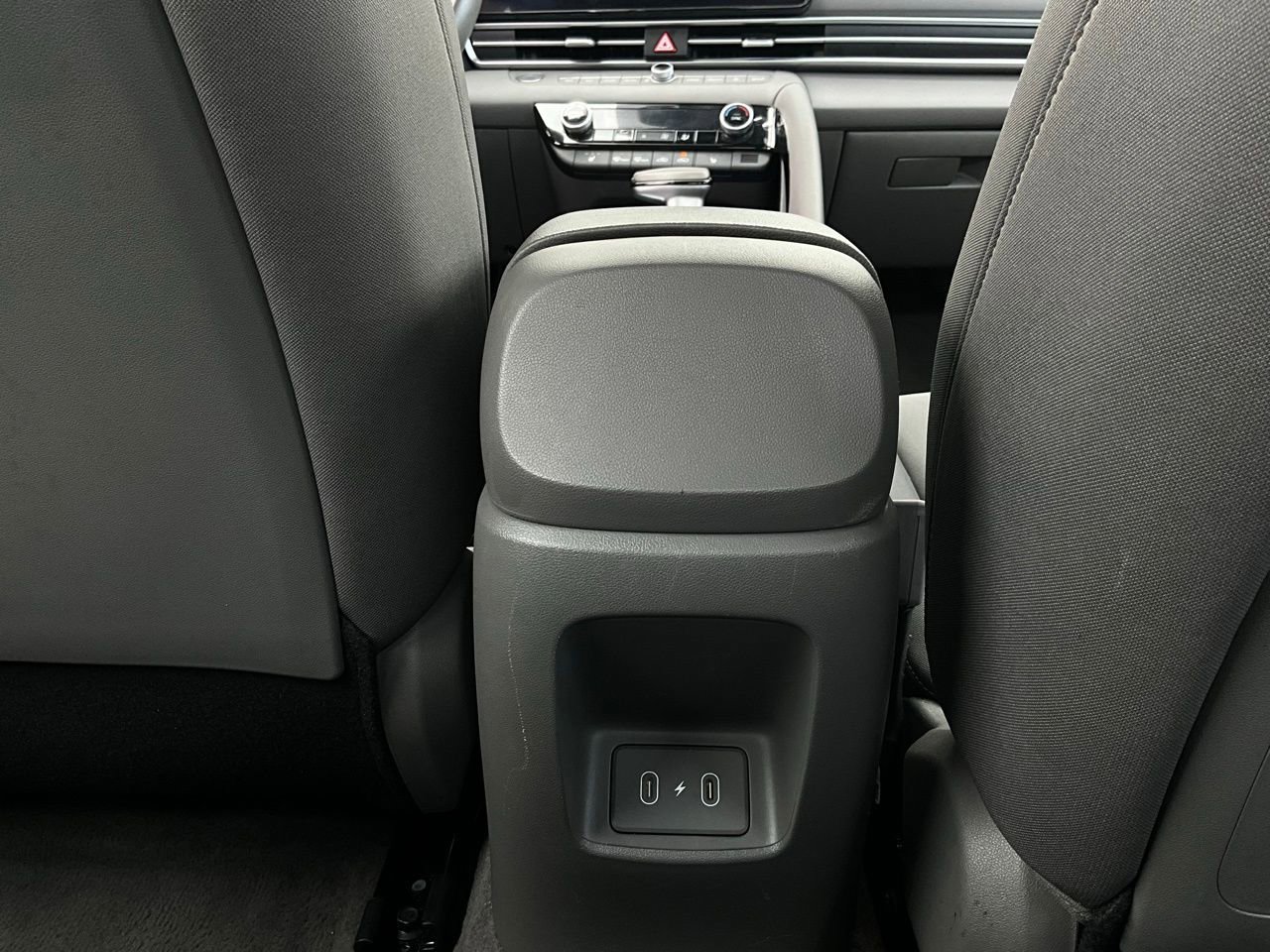 Used 2025 Hyundai Elantra SEL image 12