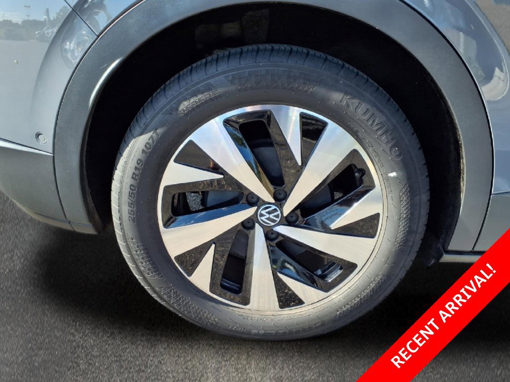 Used 2023 Volkswagen ID.4 Pro AWD/4WD image 28