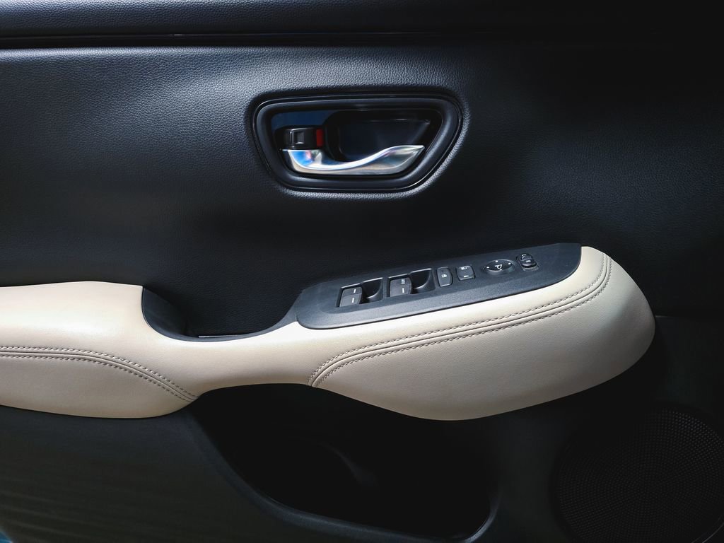 Certified 2024 Honda HR-V LX image 16