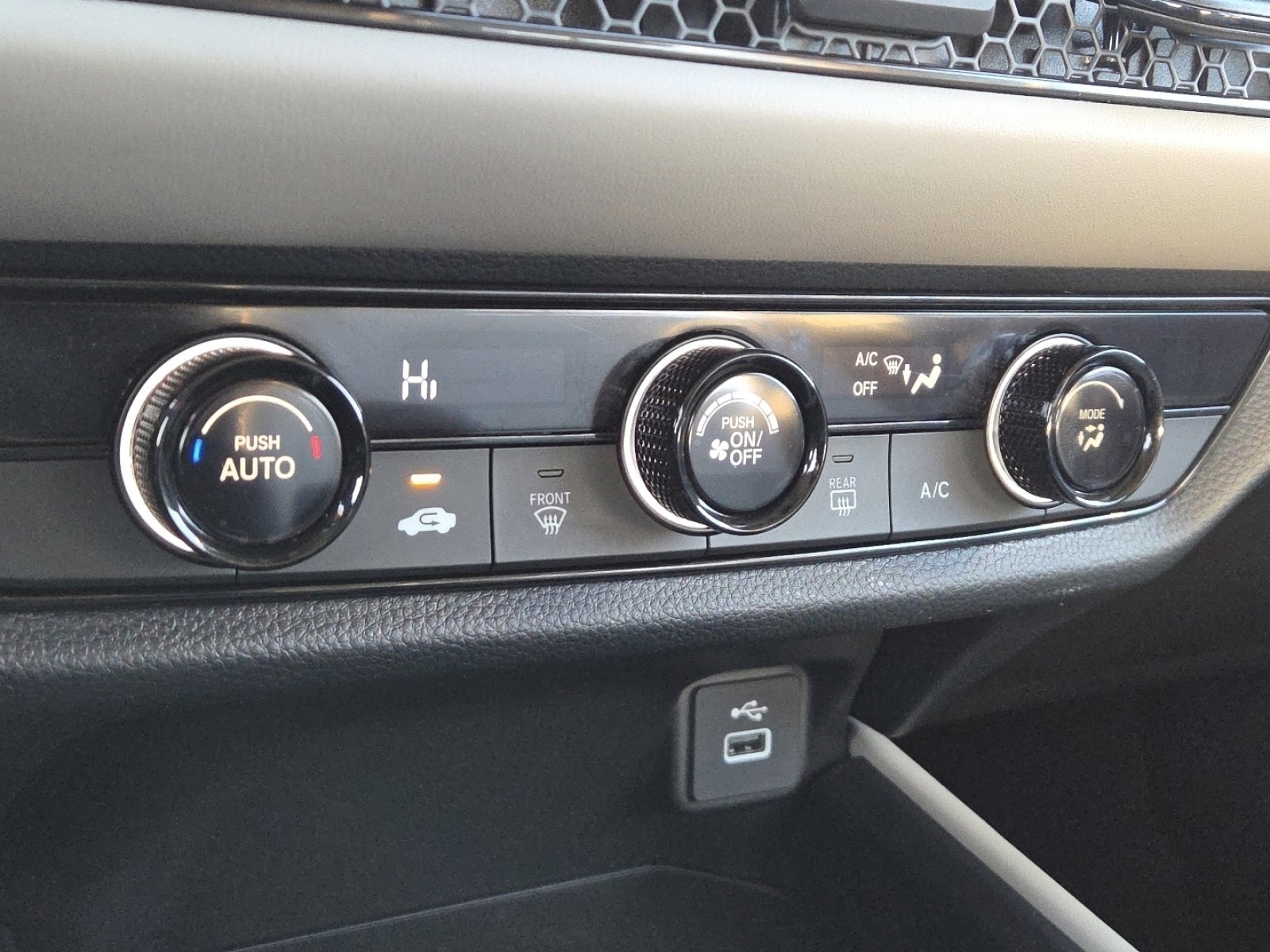 Used 2023 Honda HR-V LX image 28