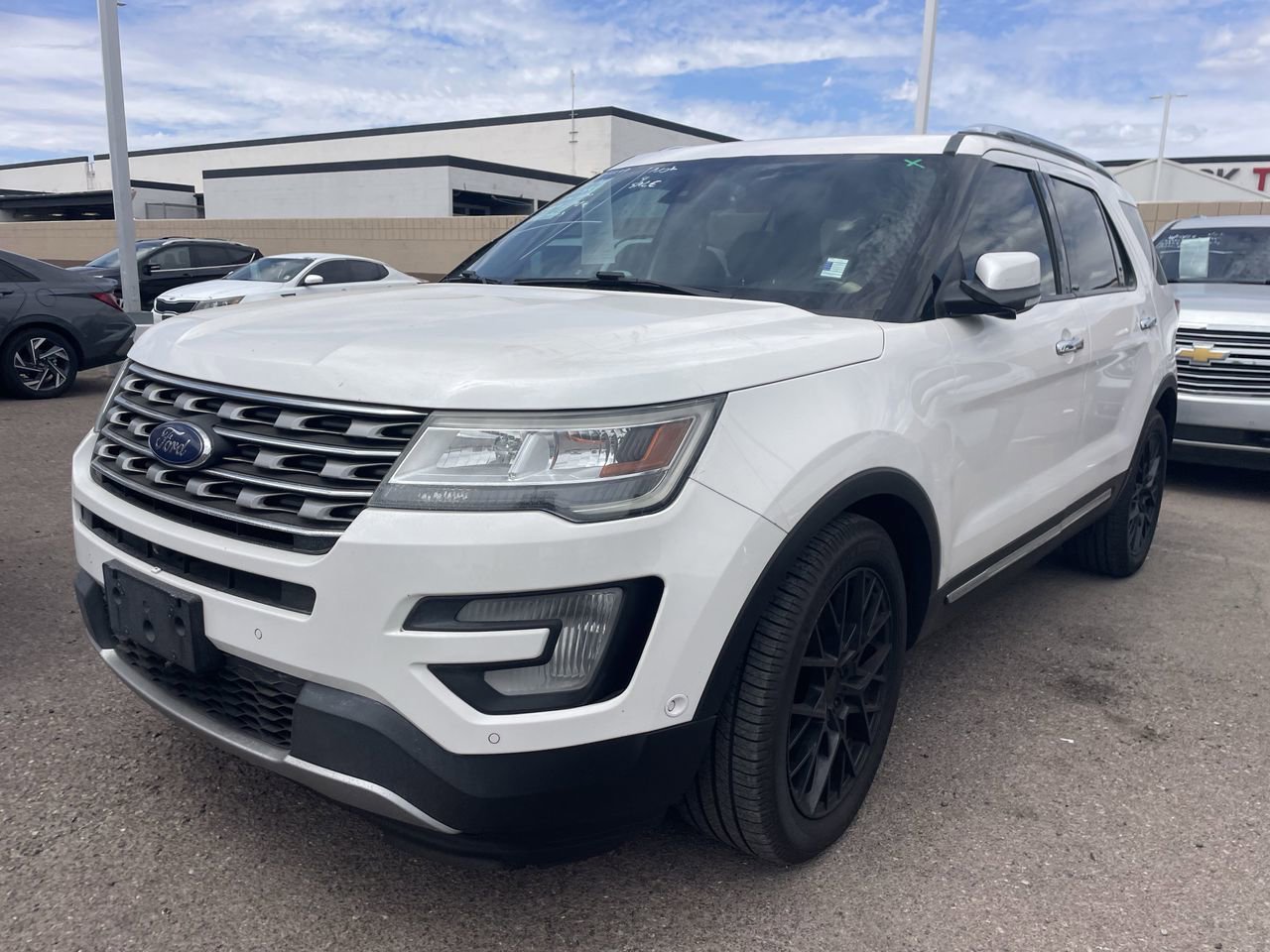 Used 2017 Ford Explorer Limited w/ Equipment Group 301A image 4