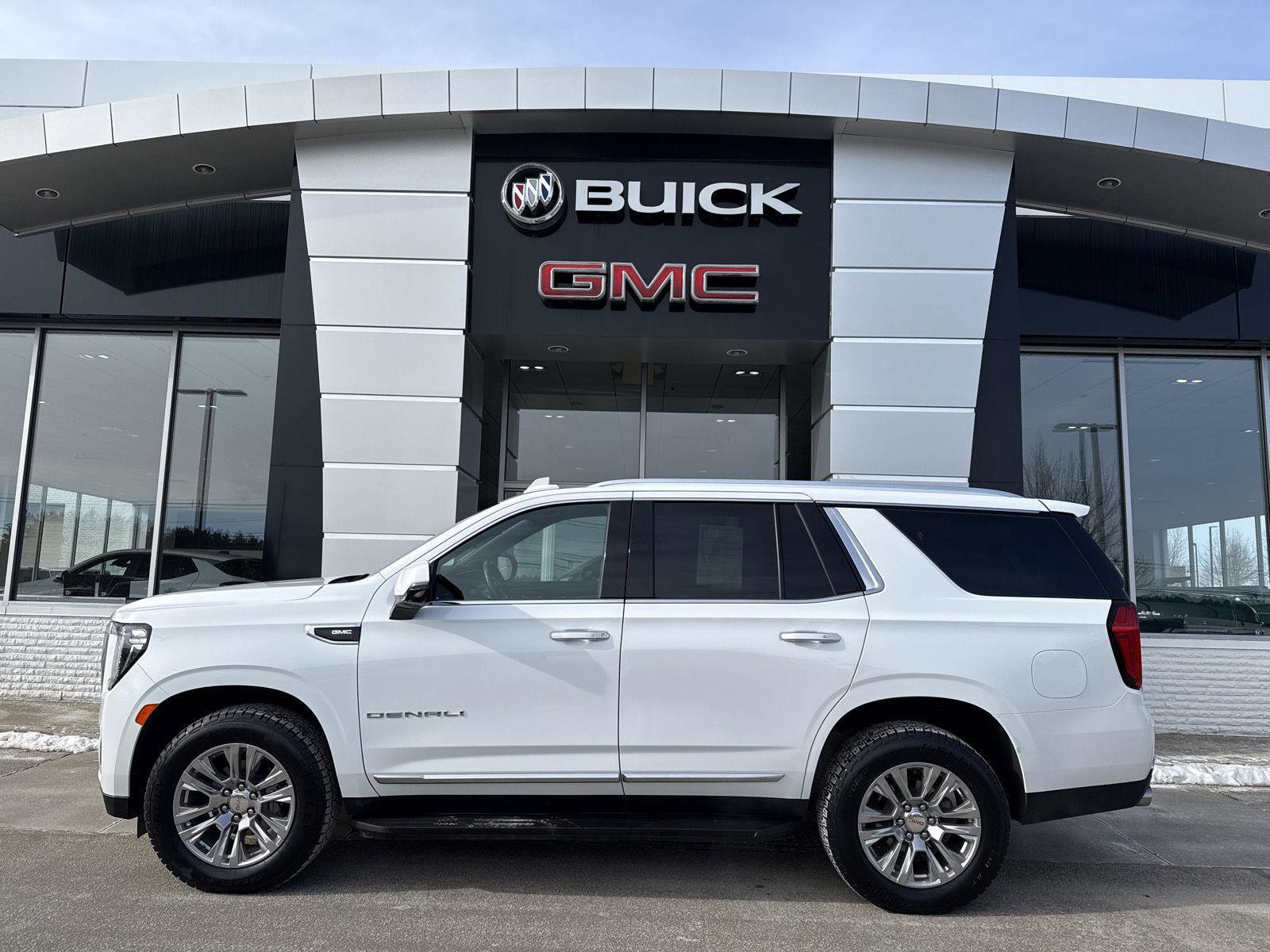 Used 2023 GMC Yukon Denali image 4