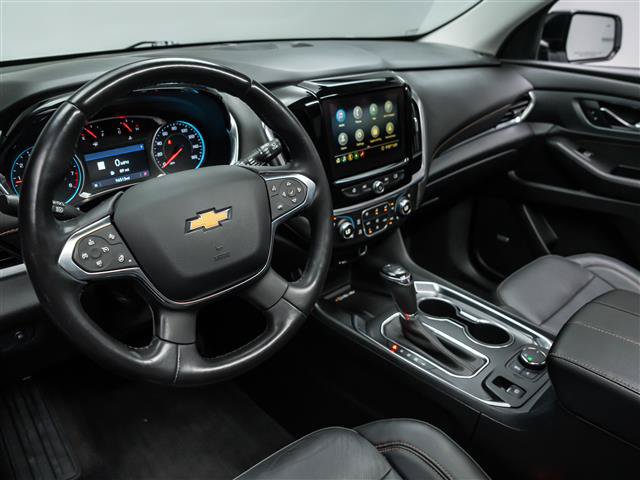 Used 2020 Chevrolet Traverse Premier w/ Redline Edition FWD image 17