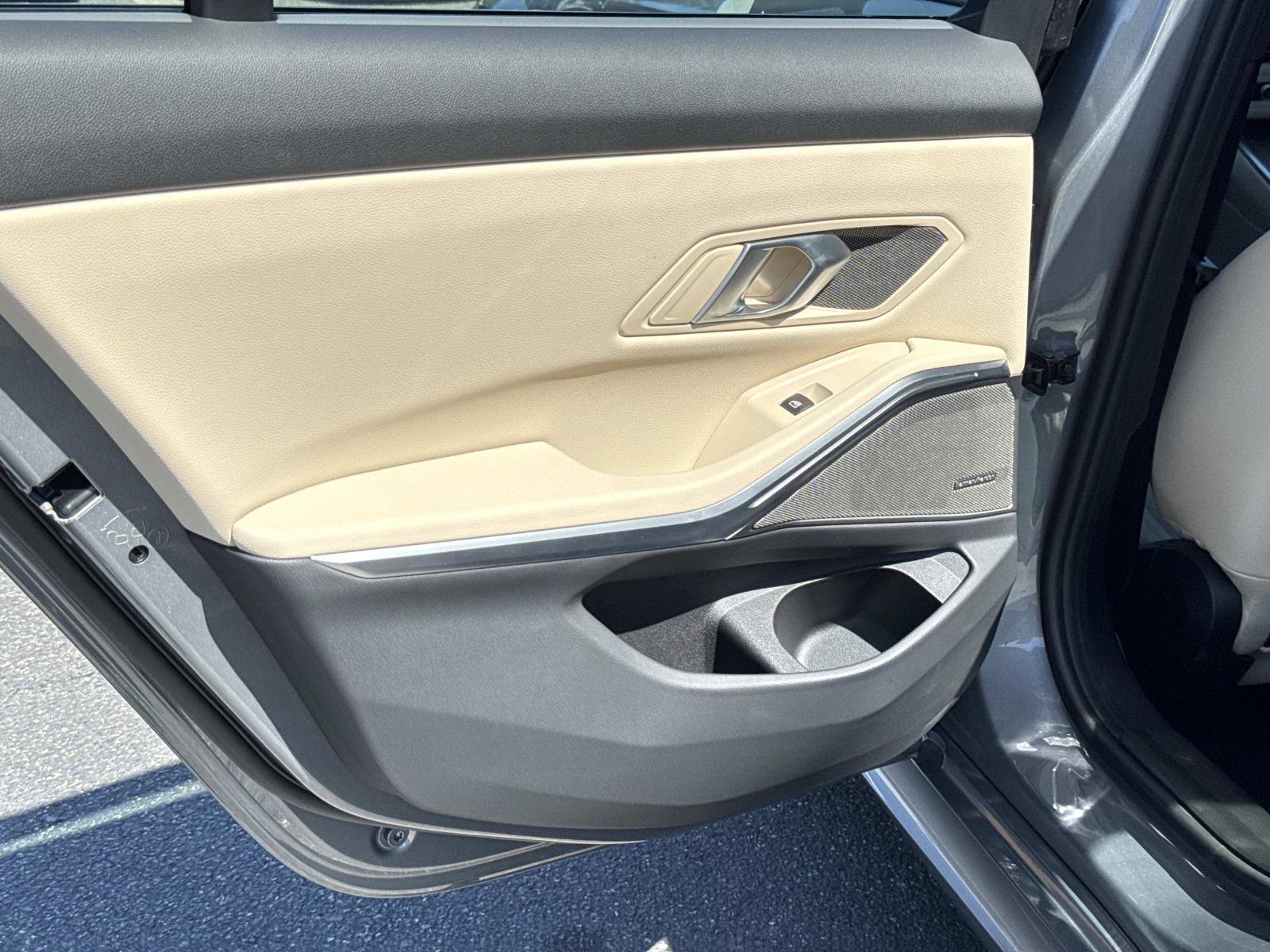 Used 2025 BMW M340i image 11