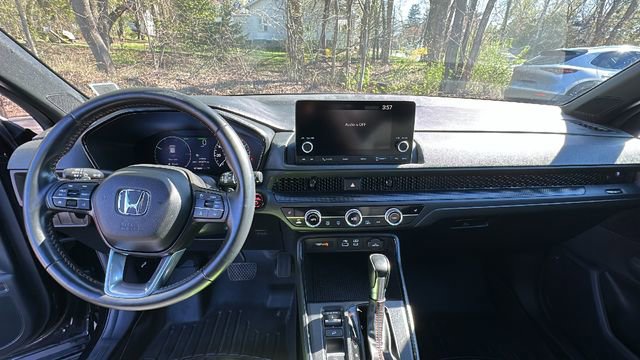 Used 2023 Honda CR-V Sport image 9