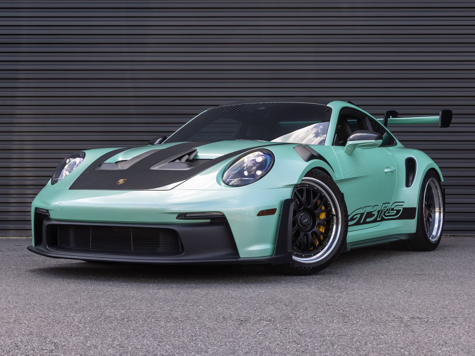 Used 2024 Porsche 911 GT3 RS RWD image 1