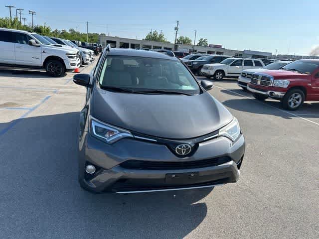 Used 2017 Toyota RAV4 Limited AWD/4WD image 25