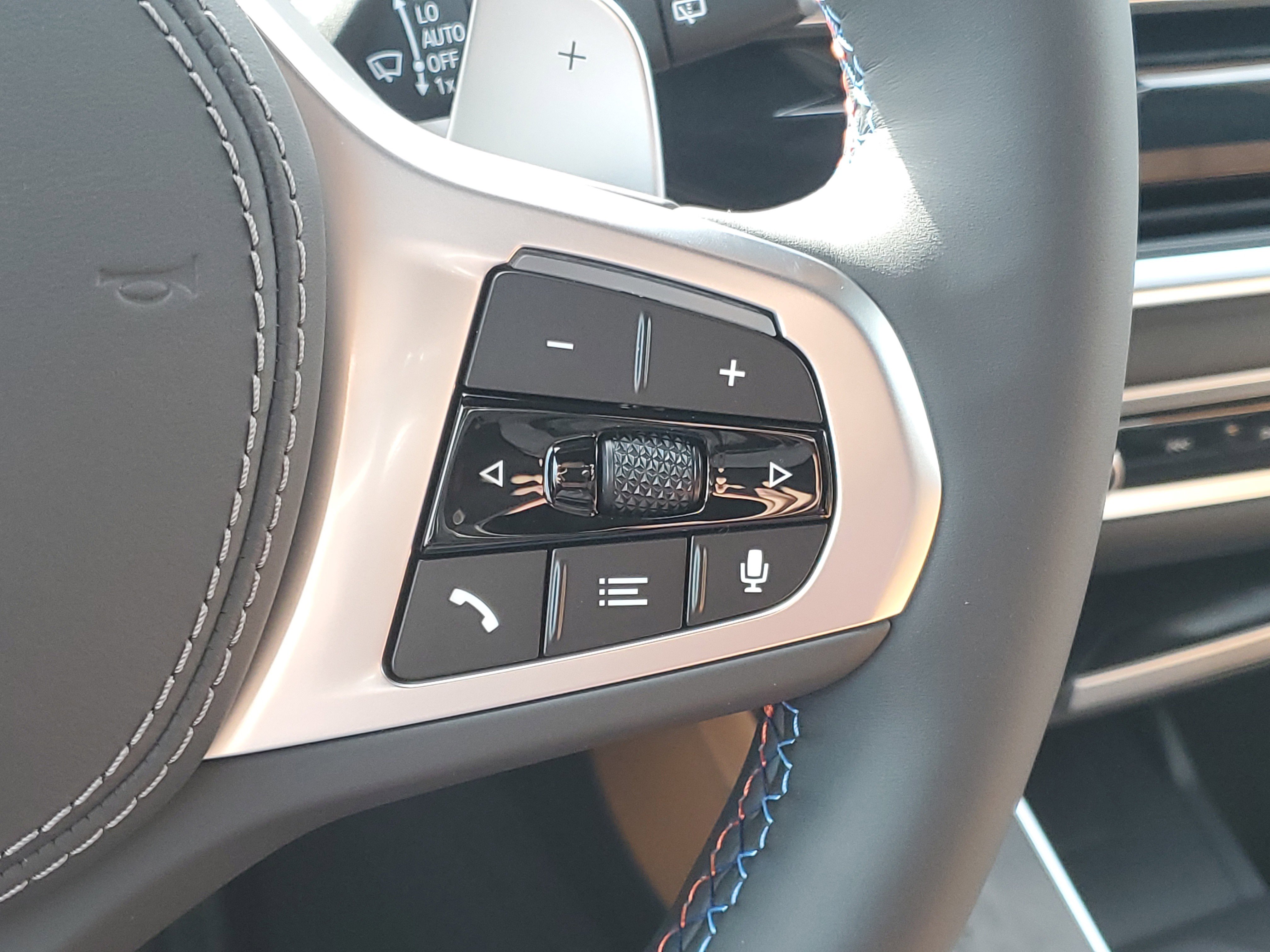 New 2026 BMW X5 M60i image 12