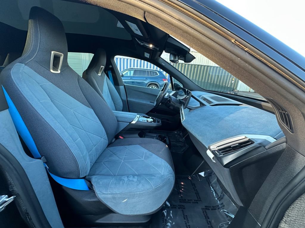 Used 2023 BMW iX xDrive50 w/ BMW I Signature Blue Package AWD/4WD image 27