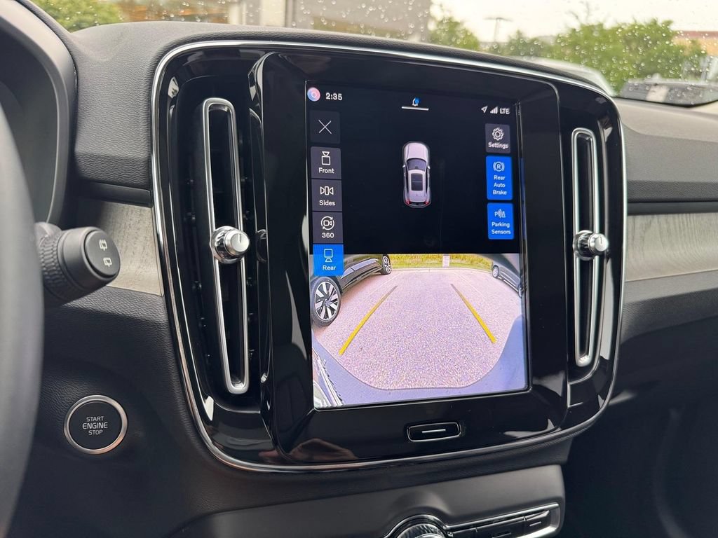 Certified 2023 Volvo XC40 B5 Plus w/ Climate Package AWD/4WD image 20