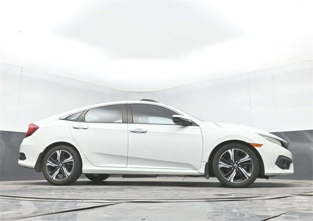 Used 2016 Honda Civic Touring image 49