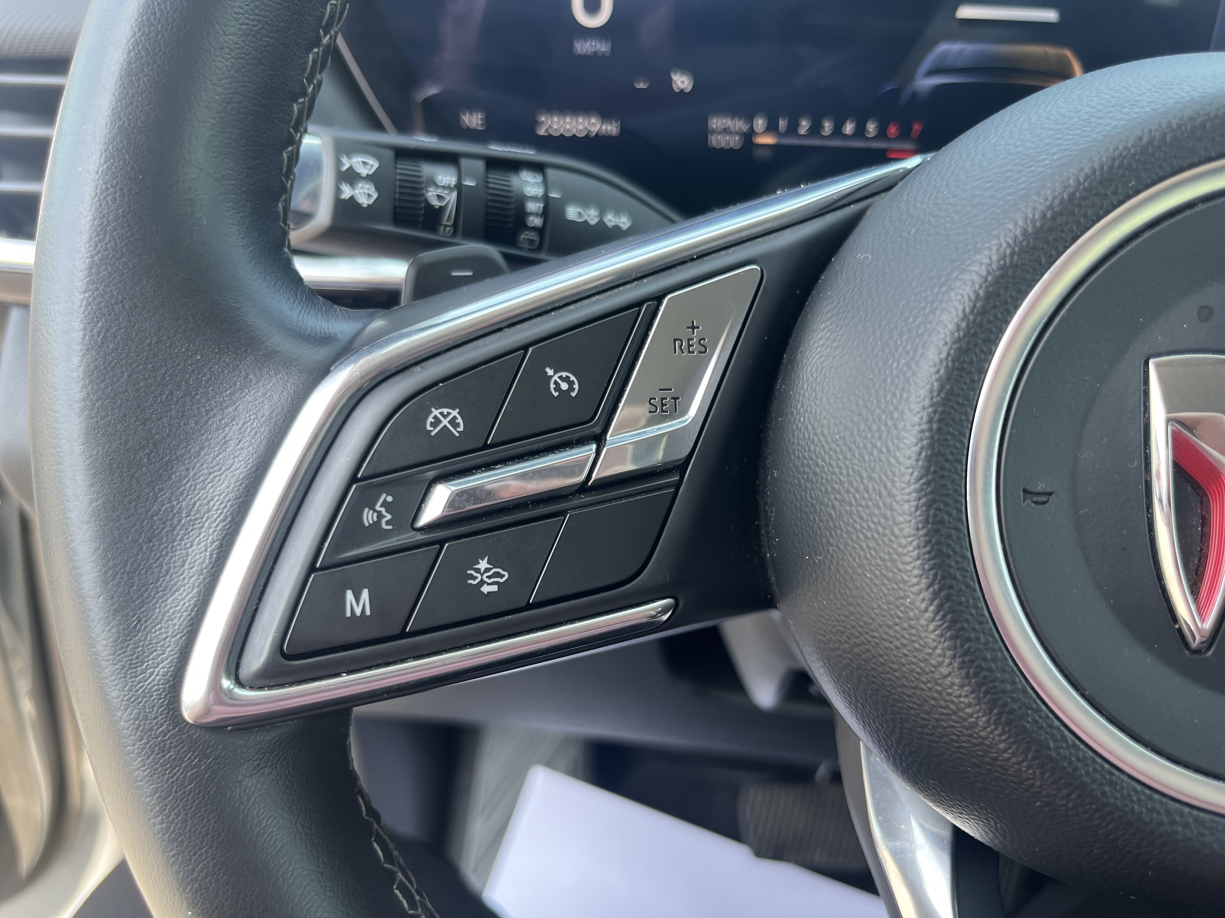 Used 2024 Buick Envision Preferred AWD/4WD image 21