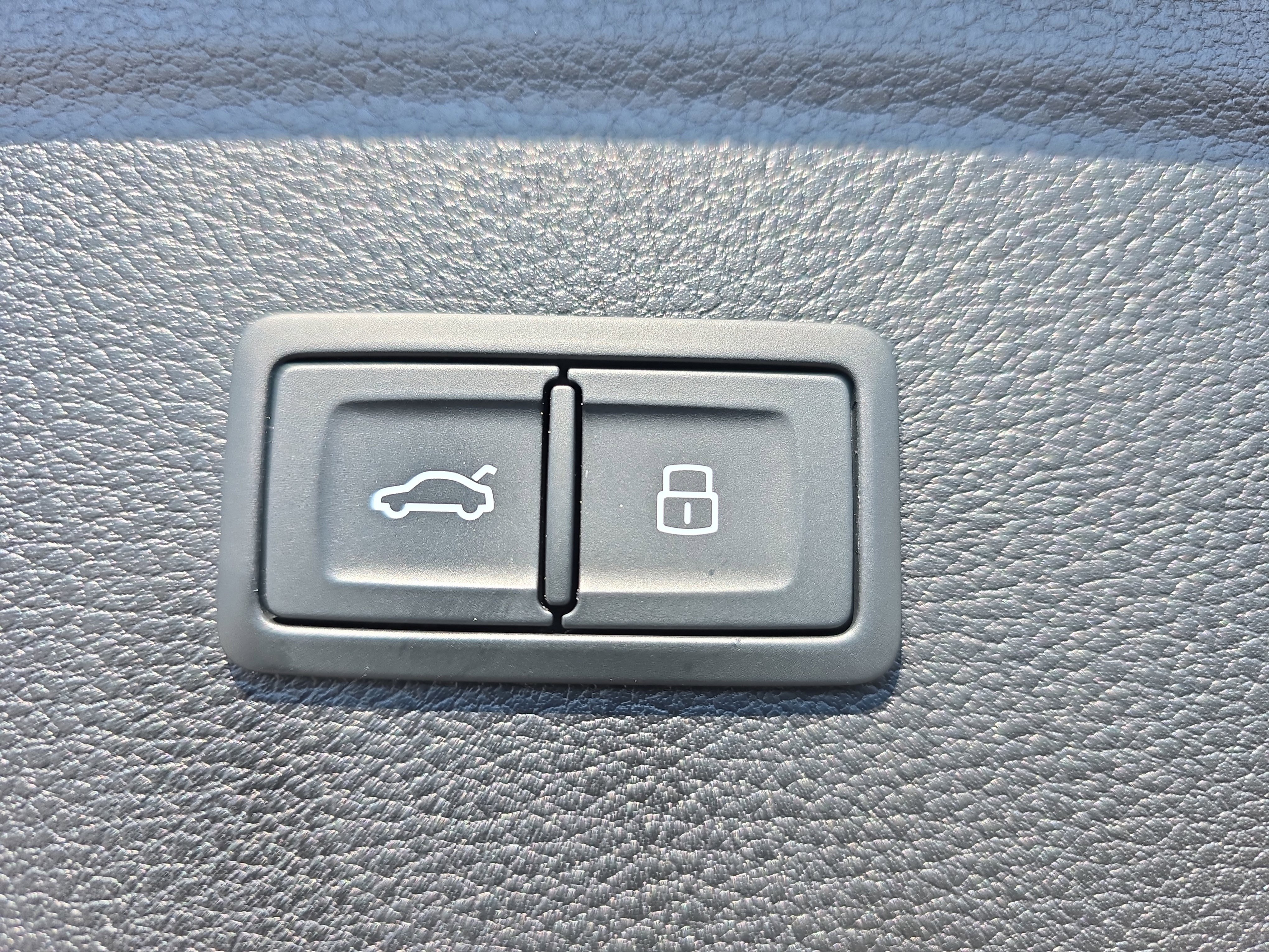 Used 2023 Audi Q5 2.0T Premium Plus w/ Premium Plus Package image 13