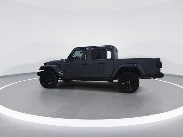 Certified 2024 Jeep Gladiator Sport image 2