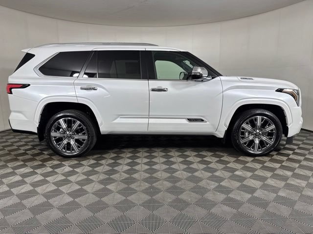 Used 2026 Toyota Sequoia Capstone AWD/4WD image 2