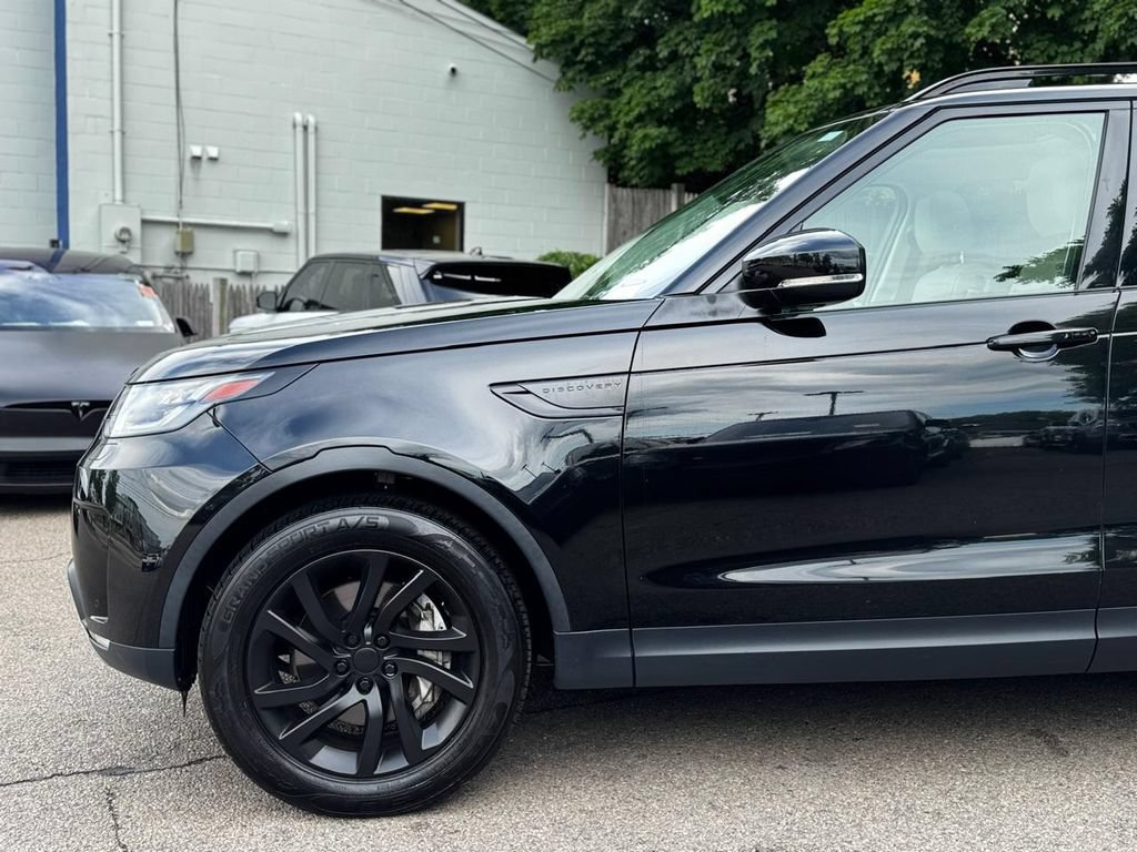 Used 2018 Land Rover Discovery HSE AWD/4WD image 10
