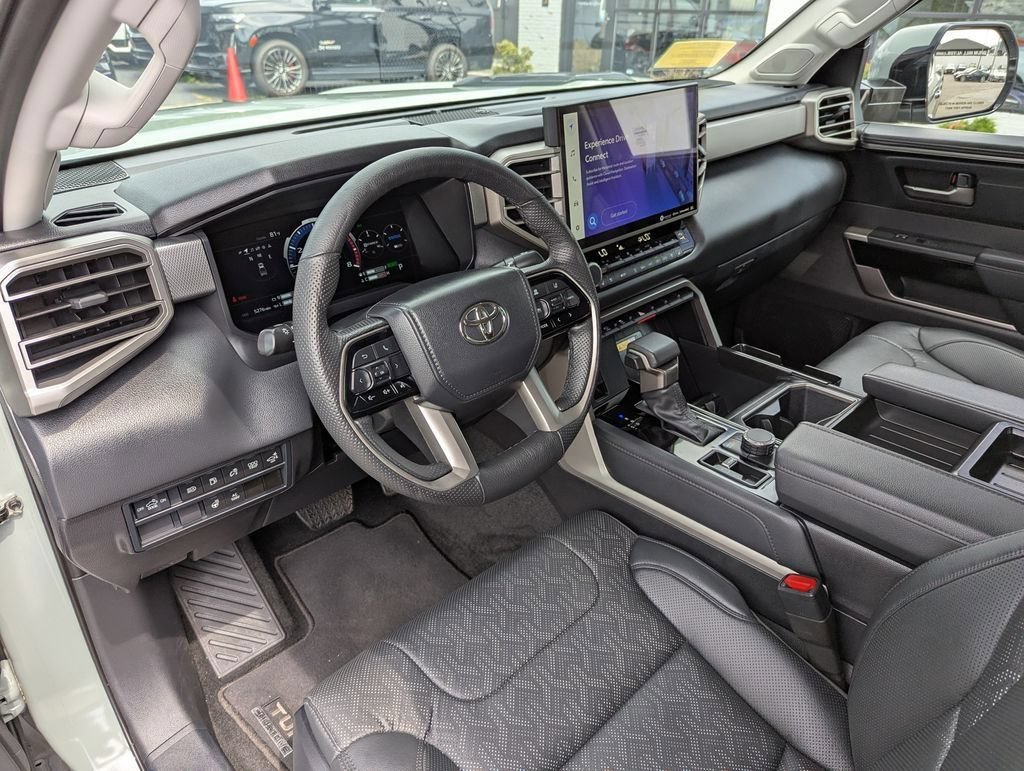 Used 2024 Toyota Tundra Limited AWD/4WD image 10