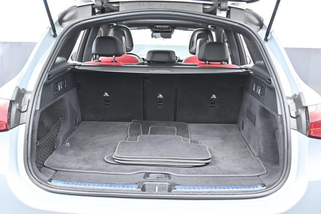 Used 2024 Mercedes-Benz GLC 43 AMG 4MATIC image 16