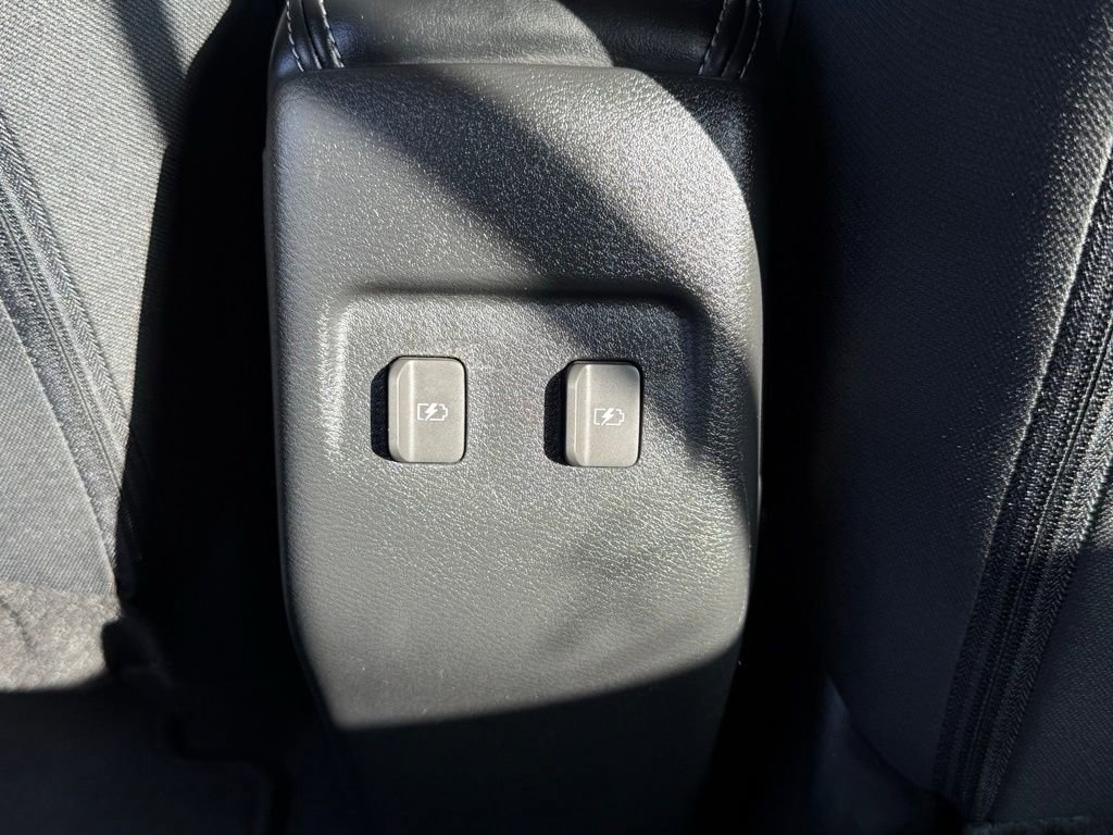 Certified 2023 Nissan Kicks SR w/ Interior Electronics Package image 13