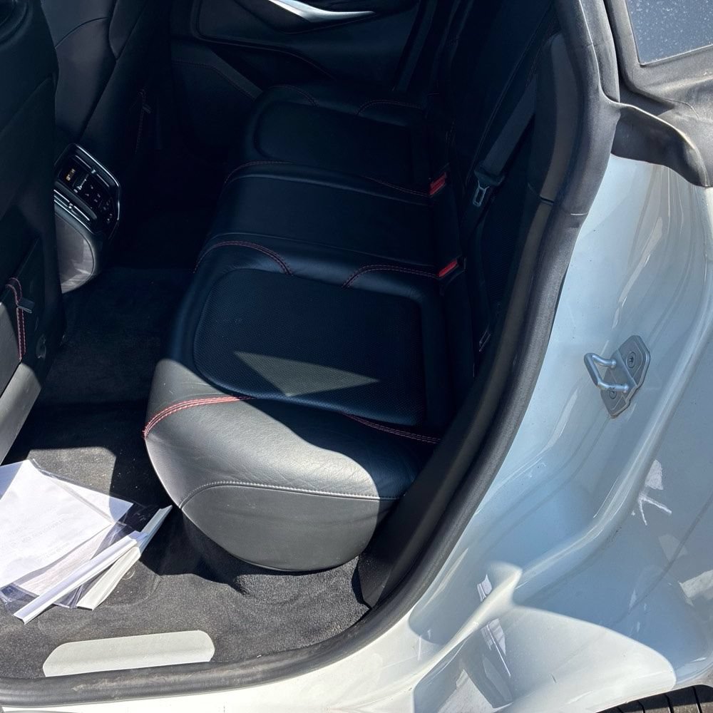 Used 2021 Aston Martin DBX AWD/4WD image 14