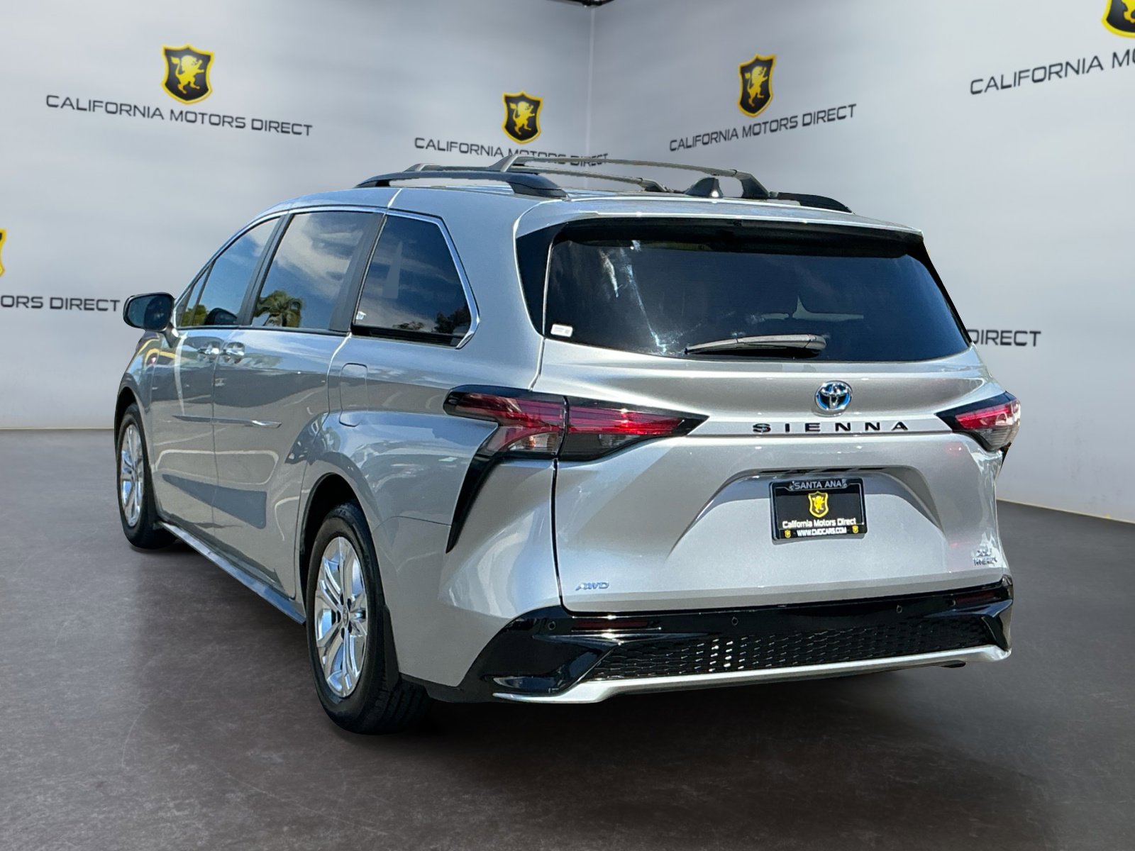 Used 2022 Toyota Sienna XSE AWD/4WD image 7