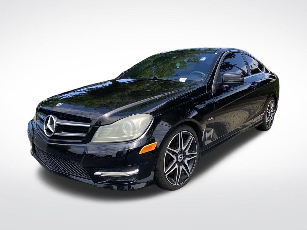Used 2014 Mercedes-Benz C 250 Coupe image 3