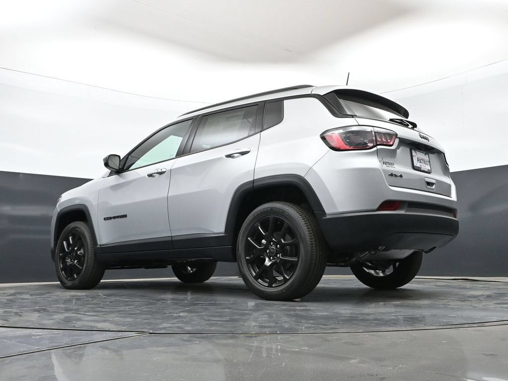 New 2026 Jeep Compass Latitude AWD/4WD image 42
