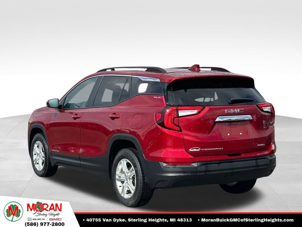 Certified 2023 GMC Terrain SLE w/ Driver Convenience Package AWD/4WD image 3