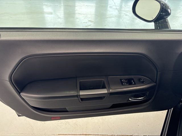 Used 2011 Dodge Challenger R/T image 14