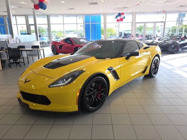 Used 2016 Chevrolet Corvette Z06 w/ 3LZ Preferred Equipment Group RWD image 4
