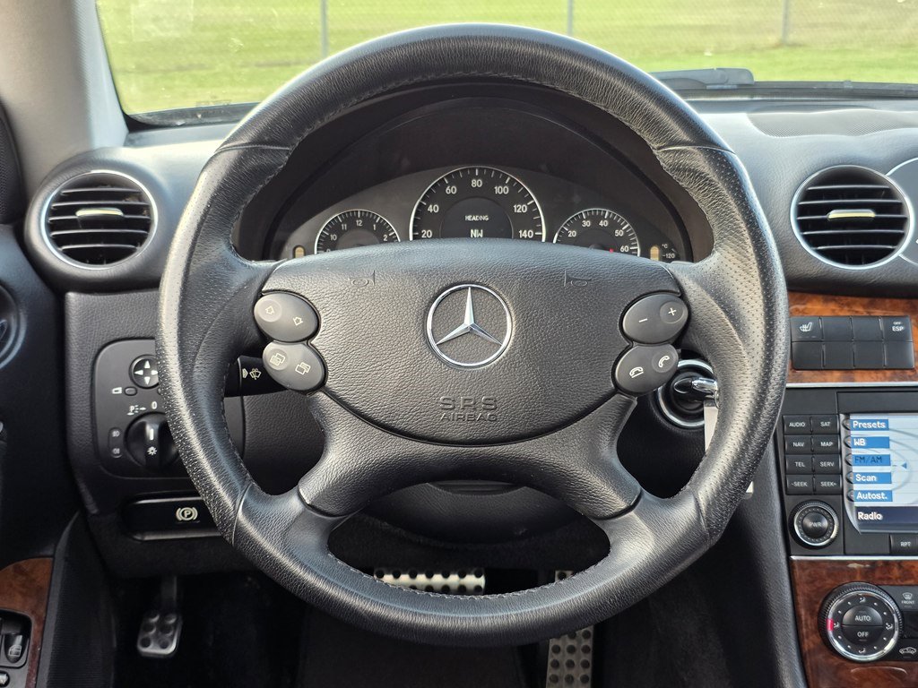 Used 2009 Mercedes-Benz CLK 350 Coupe image 11