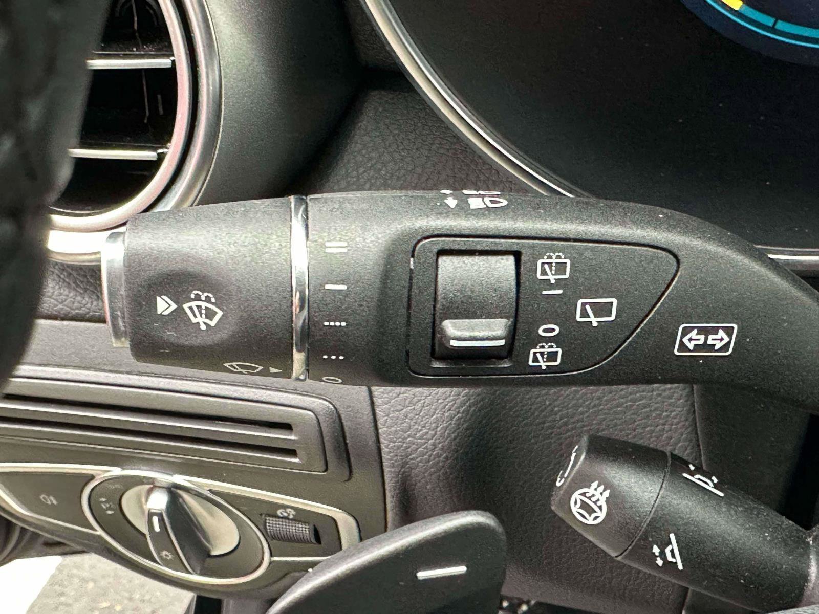 Certified 2022 Mercedes-Benz GLC 300 4MATIC image 22