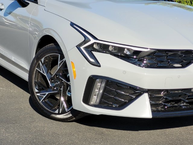 New 2026 Kia K5 GT-Line FWD image 3