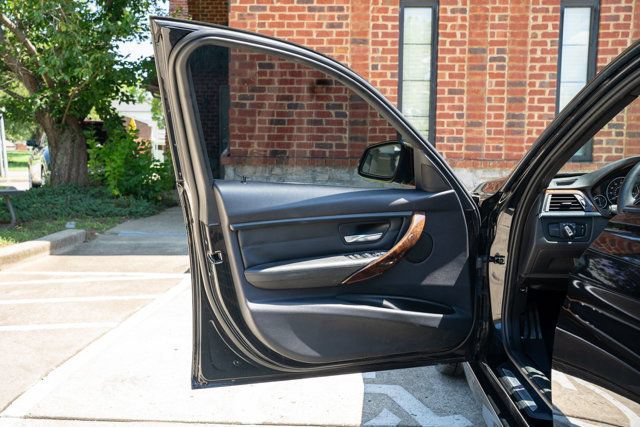 Used 2014 BMW 335i Sedan RWD image 16