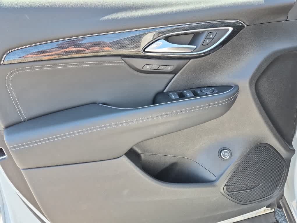 Used 2023 Buick Envision Essence w/ Sport Touring Package AWD/4WD image 9