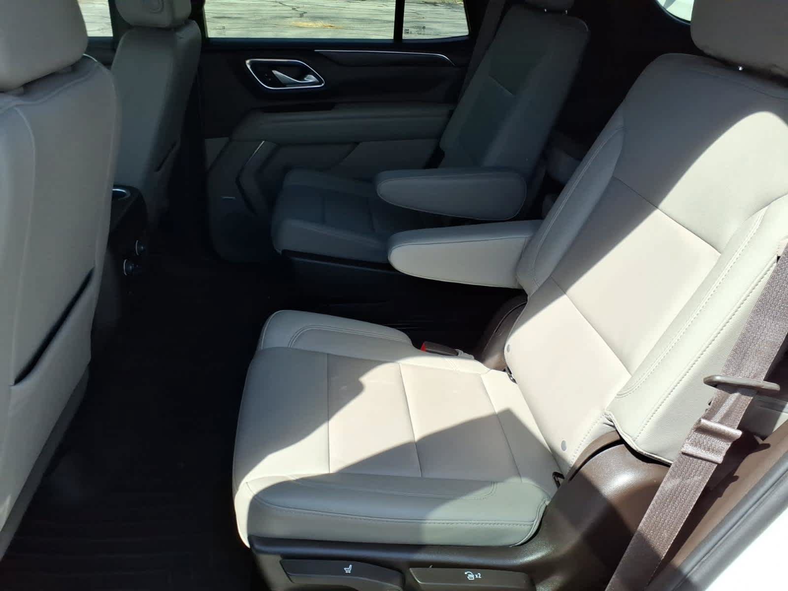 Used 2022 Chevrolet Tahoe Z71 w/ Max Trailering Package AWD/4WD image 17