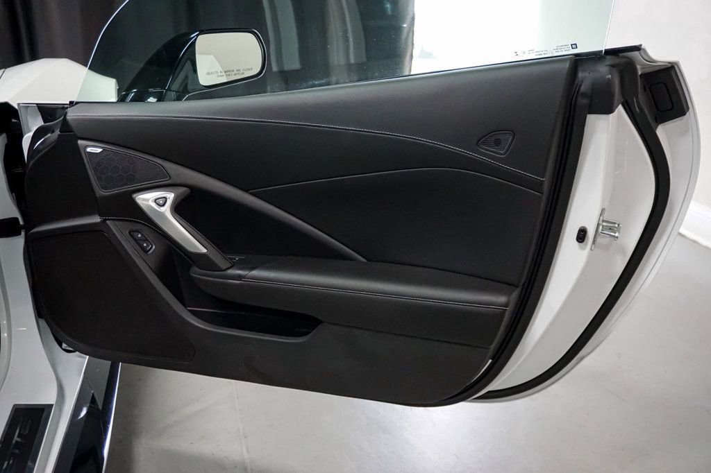 Used 2017 Chevrolet Corvette Z06 w/ Z07 Performance Package image 41