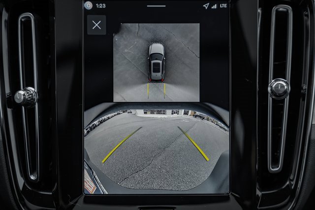 New 2026 Volvo XC40 B5 Plus w/ Protection Package Premier image 43