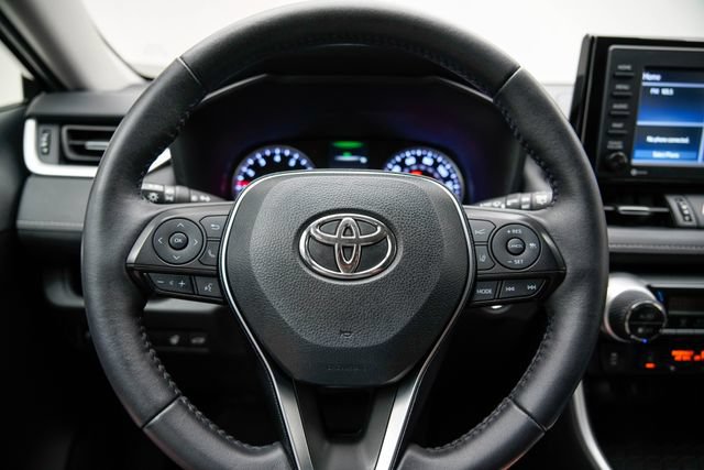 Used 2021 Toyota RAV4 XLE Premium AWD/4WD image 6