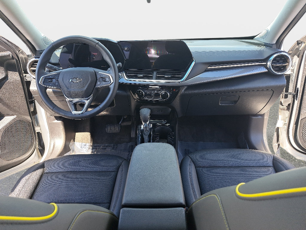 Used 2025 Chevrolet Trax ACTIV w/ Sunroof Package FWD image 10