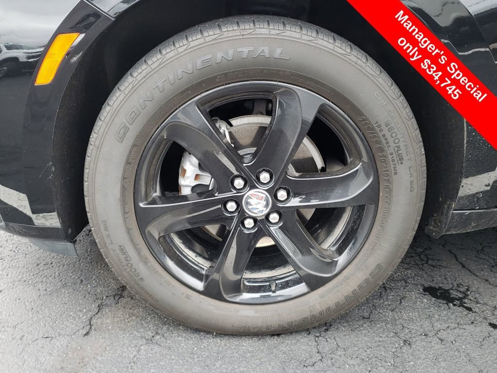 Used 2024 Buick Enclave Essence w/ Sport Touring Edition AWD/4WD image 26