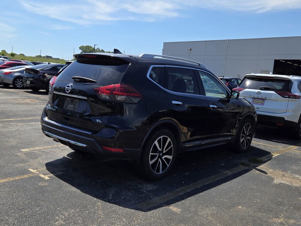 Used 2019 Nissan Rogue SL w/ Premium Package FWD image 3
