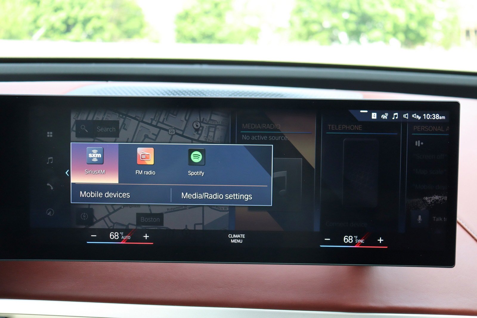 Used 2022 BMW iX xDrive50 w/ Premium Package AWD/4WD image 39