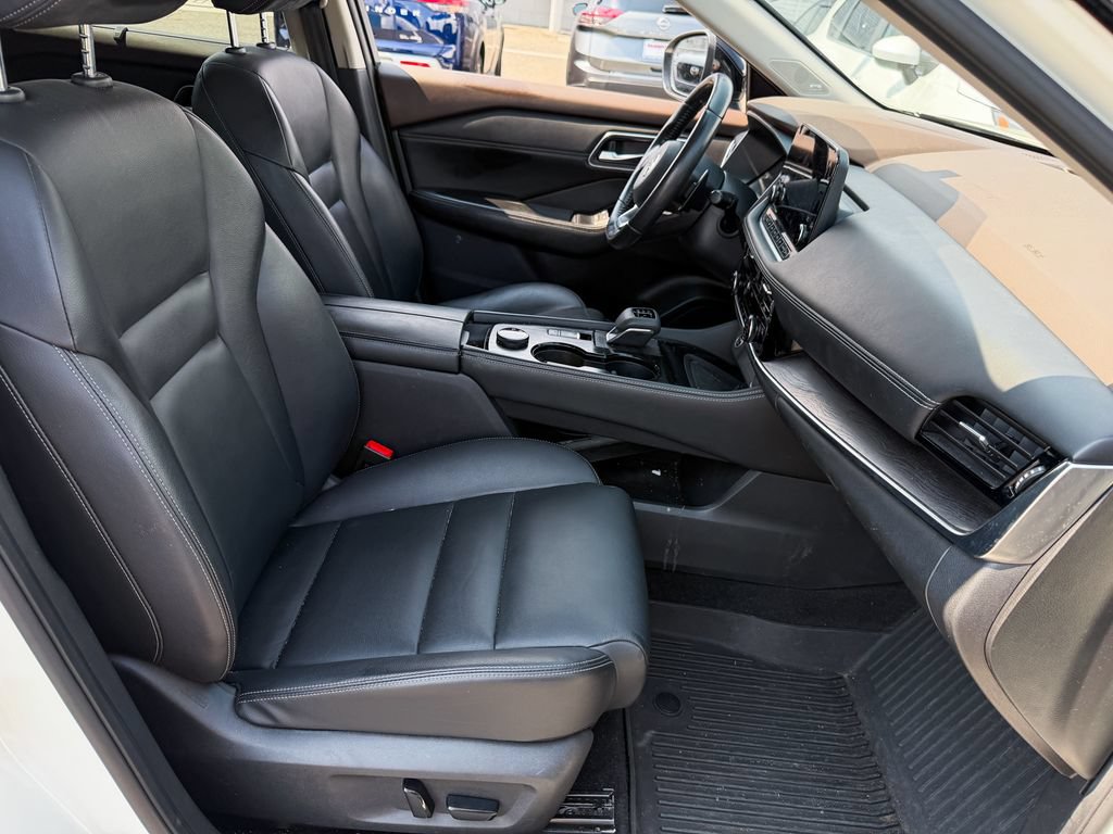 Used 2021 Nissan Rogue SL w/ Premium Package AWD/4WD image 9