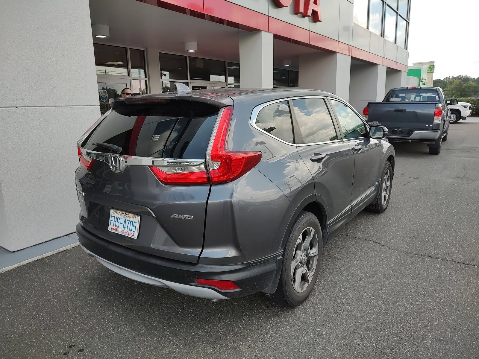 Used 2017 Honda CR-V EX image 10
