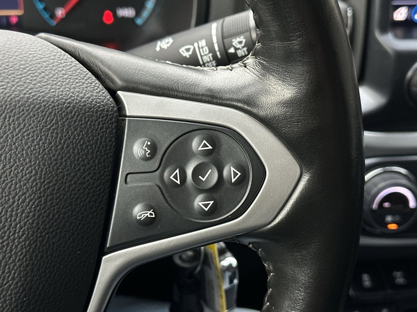 Used 2022 Chevrolet Colorado ZR2 image 21