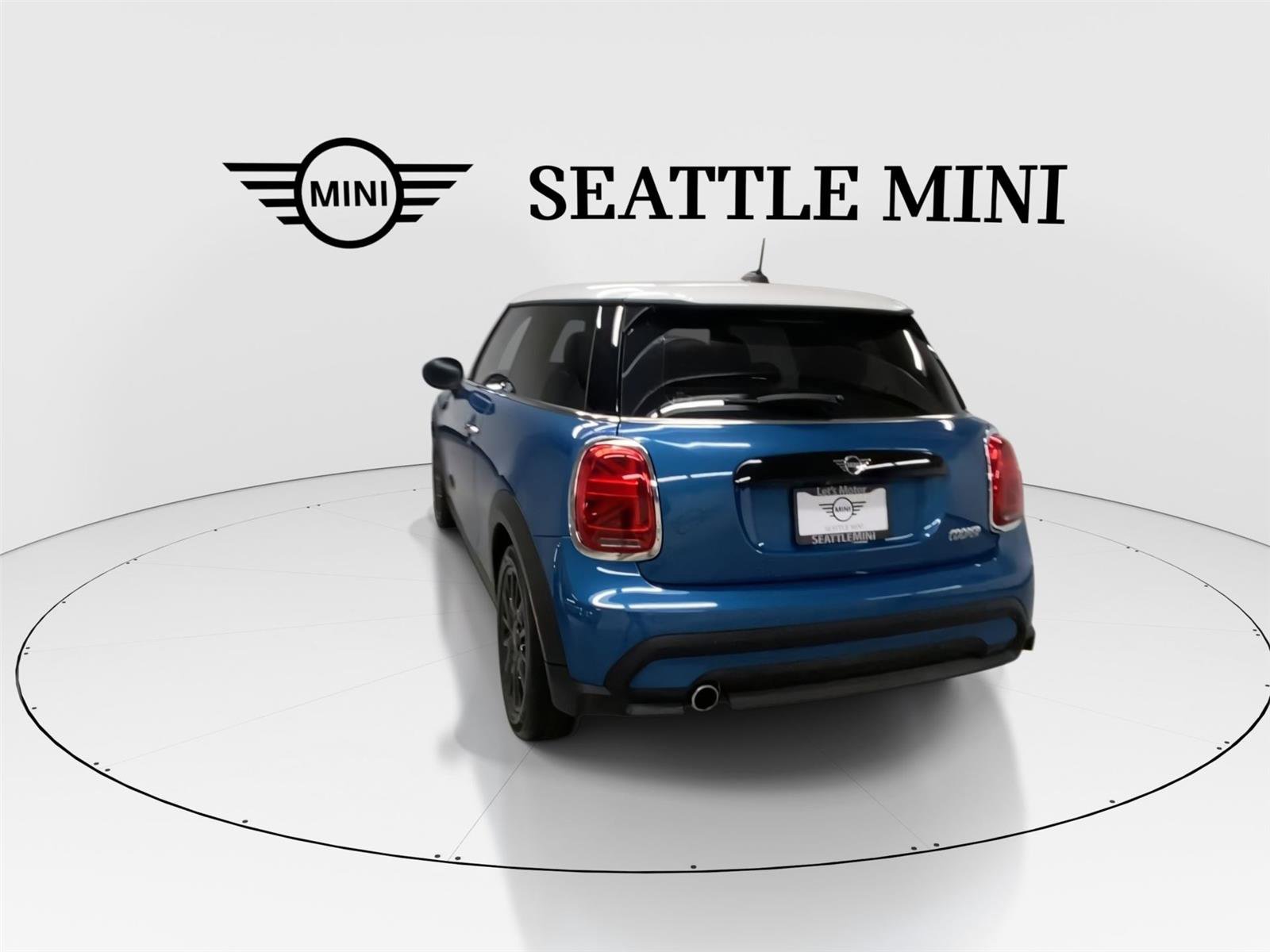 Used 2022 MINI Cooper 2-Door Hardtop FWD image 9