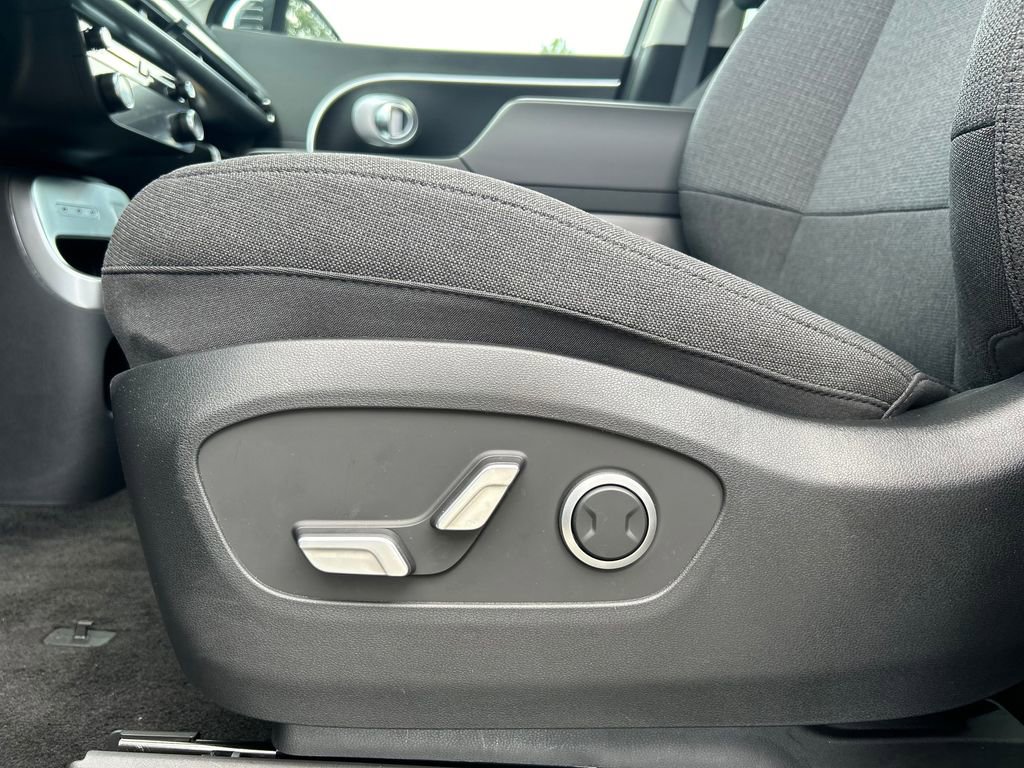 New 2026 Hyundai Ioniq 9 S image 13